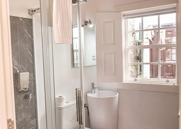 5 De Outubro Apartment